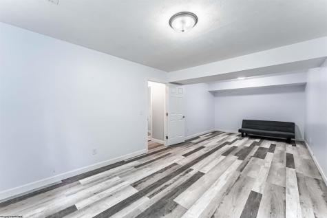 1374 Bennett Drive Morgantown WV 26508