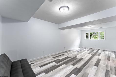 1374 Bennett Drive Morgantown WV 26508