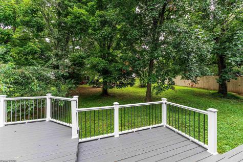 1374 Bennett Drive Morgantown WV 26508