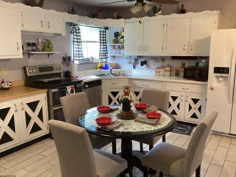 1133 Village Way Fairmont WV 26554