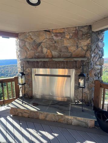 570 Bluffs Potomac Ridge Road Springfield WV 26763