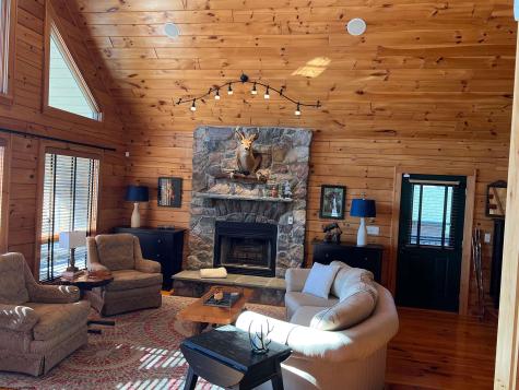 570 Bluffs Potomac Ridge Road Springfield WV 26763