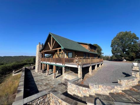 570 Bluffs Potomac Ridge Road Springfield WV 26763