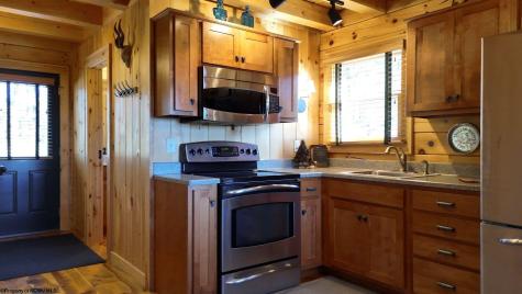 570 Bluffs Potomac Ridge Road Springfield WV 26763