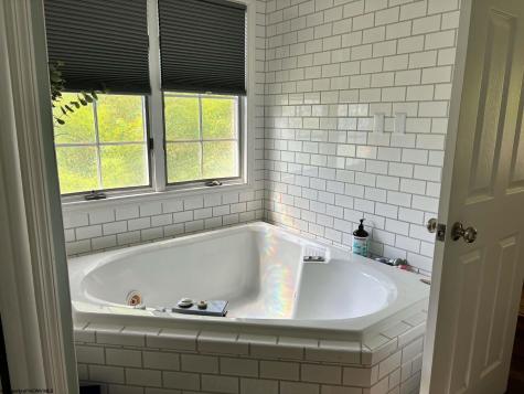 1124 Steeplechase Drive Morgantown WV 26508