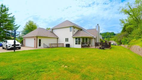 1124 Steeplechase Drive Morgantown WV 26508