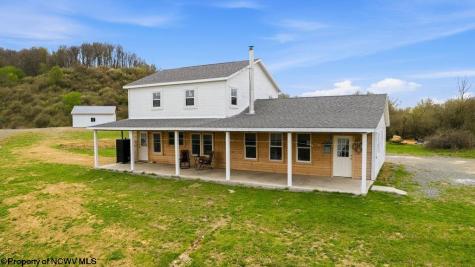 1722 Barbour Pike Mount Clare WV 26301