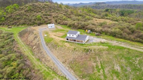 1722 Barbour Pike Mount Clare WV 26301