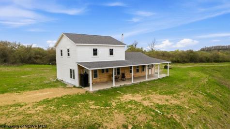 1722 Barbour Pike Mount Clare WV 26301