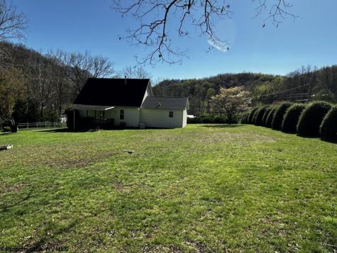 172 Firehouse Road Fairmont WV 26554-0000