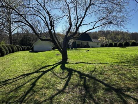 172 Firehouse Road Fairmont WV 26554-0000