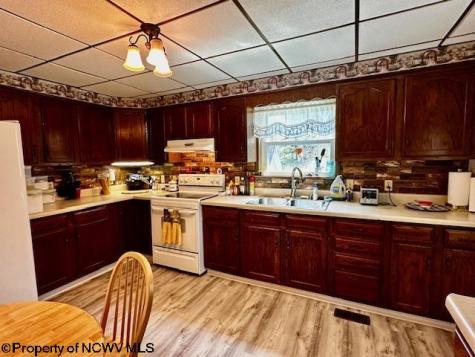 172 Firehouse Road Fairmont WV 26554-0000