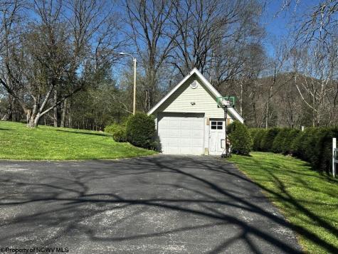 172 Firehouse Road Fairmont WV 26554-0000
