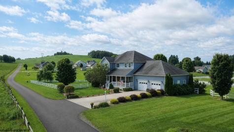 199 Gelding Avenue Bruceton Mills WV 26525