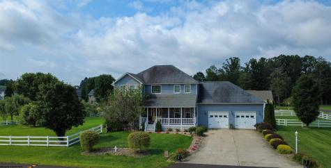 199 Gelding Avenue Bruceton Mills WV 26525