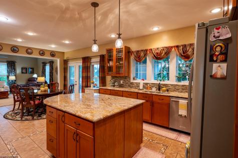 199 Gelding Avenue Bruceton Mills WV 26525