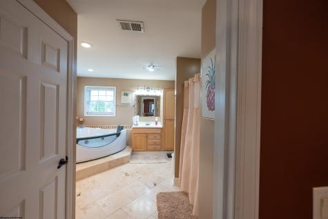 199 Gelding Avenue Bruceton Mills WV 26525