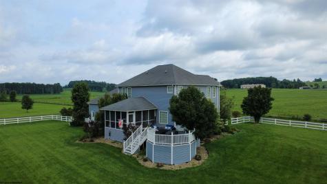 199 Gelding Avenue Bruceton Mills WV 26525