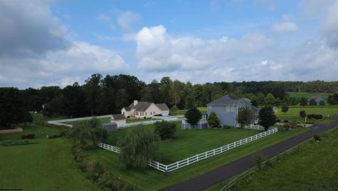 199 Gelding Avenue Bruceton Mills WV 26525