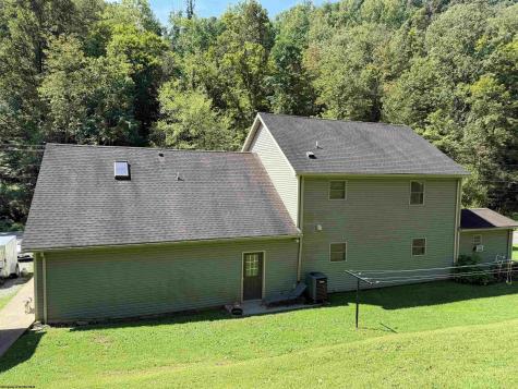 860 Bingamon Road Worthington WV 26591