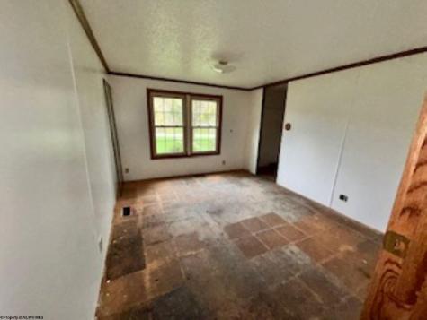 1421 Francis Mine Road Fairmont WV 26554
