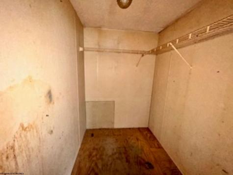 1421 Francis Mine Road Fairmont WV 26554