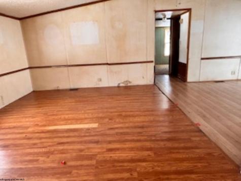 1421 Francis Mine Road Fairmont WV 26554