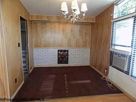 1076 Kingwood Pike Morgantown WV 26508