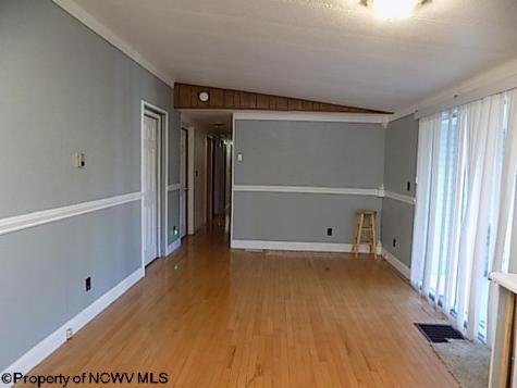 1076 Kingwood Pike Morgantown WV 26508