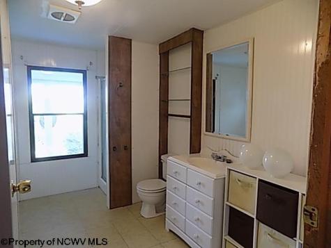 1076 Kingwood Pike Morgantown WV 26508