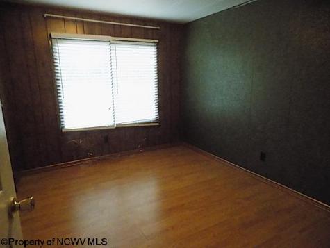 1076 Kingwood Pike Morgantown WV 26508