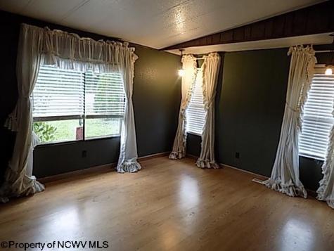 1076 Kingwood Pike Morgantown WV 26508