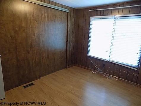 1076 Kingwood Pike Morgantown WV 26508