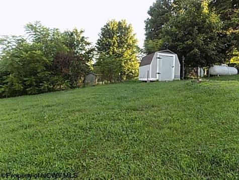 1076 Kingwood Pike Morgantown WV 26508