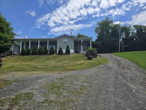 1076 Kingwood Pike Morgantown WV 26508