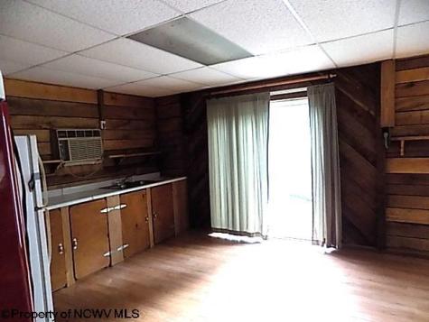 1076 Kingwood Pike Morgantown WV 26508