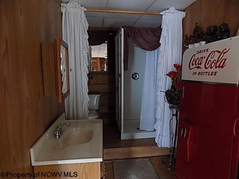 1076 Kingwood Pike Morgantown WV 26508