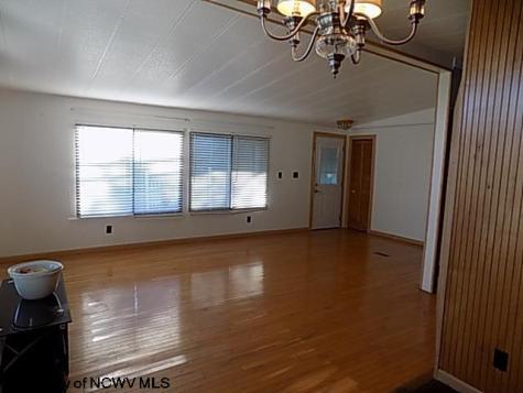 1076 Kingwood Pike Morgantown WV 26508