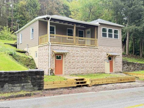 486 Spruce Street Thomas WV 26292