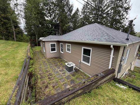 486 Spruce Street Thomas WV 26292