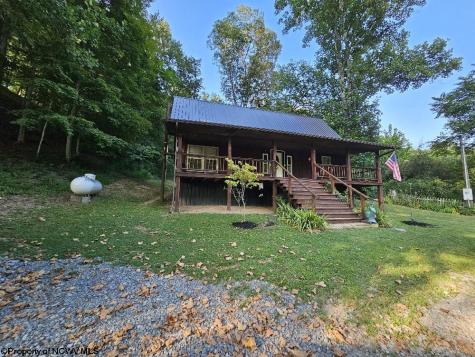 3011 Crooked Run Road Alum Bridge WV 26321