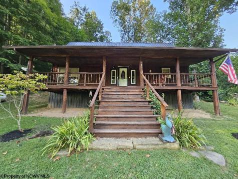 3011 Crooked Run Road Alum Bridge WV 26321