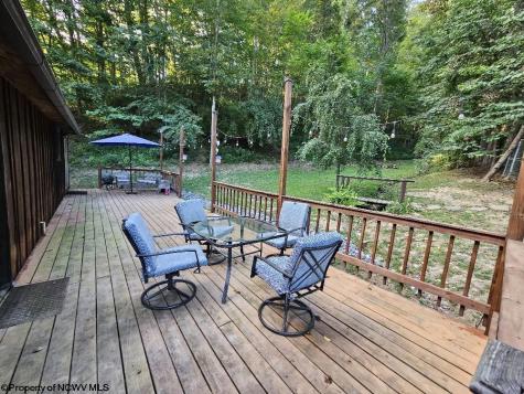 3011 Crooked Run Road Alum Bridge WV 26321