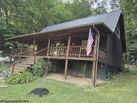 3011 Crooked Run Road Alum Bridge WV 26321