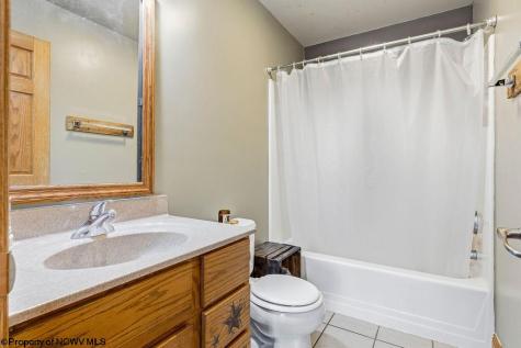 559 Hornors Run Road Shinnston WV 26431