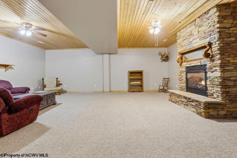 559 Hornors Run Road Shinnston WV 26431