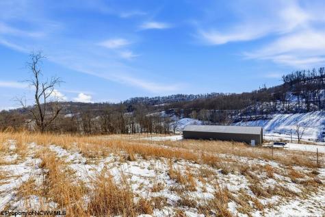 559 Hornors Run Road Shinnston WV 26431