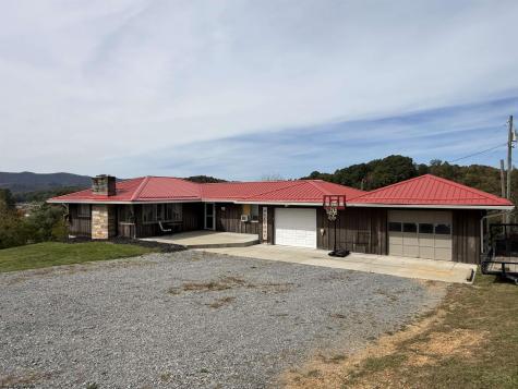43 Gwenendolyn Drive Elkins WV 26241