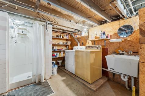 14 Globe Avenue Morgantown WV 26501