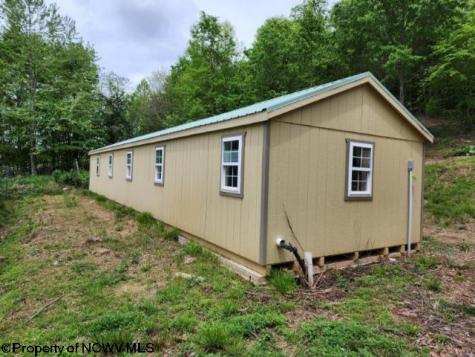 4679 Georgetown Road Horner WV 26372